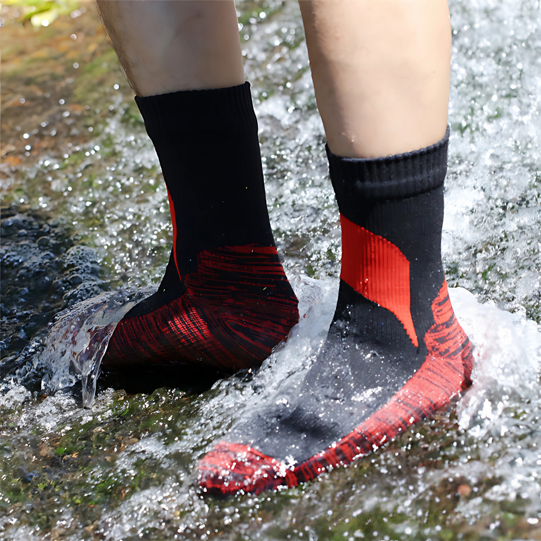 AquaFit_Sokken_2.0_Rood_en_zwart paar